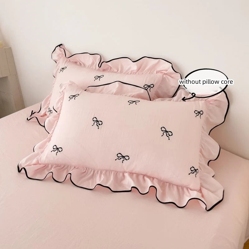 3-Piece Bow Embroidery Bedding Set – Duvet Cover with Pillowcases