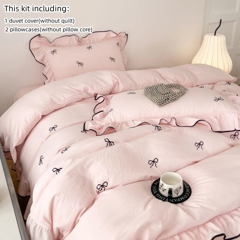 3-Piece Bow Embroidery Bedding Set – Duvet Cover with Pillowcases