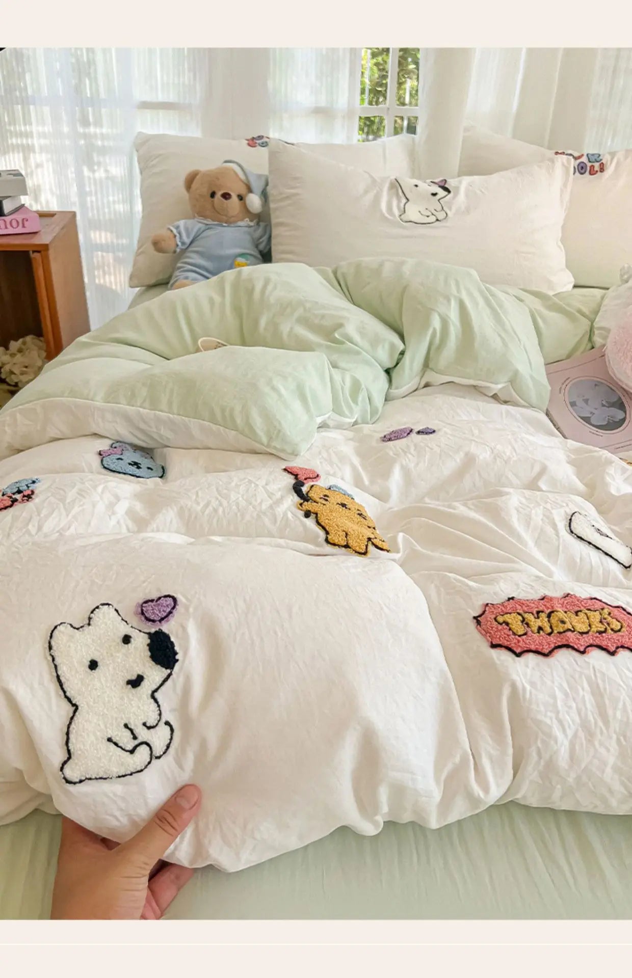 Cotton Towel Embroidery Bedding Set – Animal Paradise Design