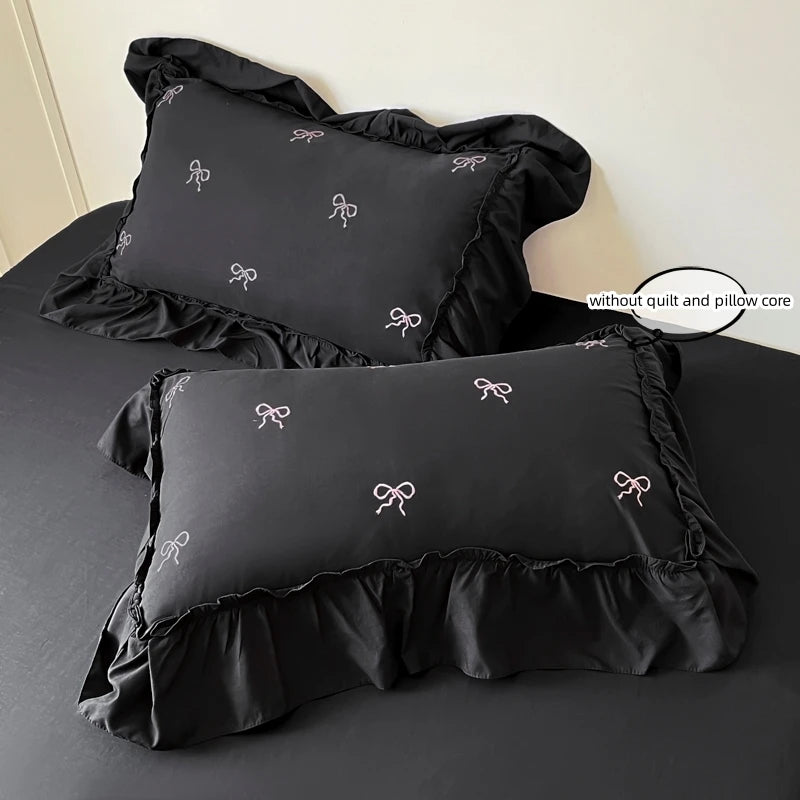 3-Piece Bow Embroidery Bedding Set – Duvet Cover with Pillowcases
